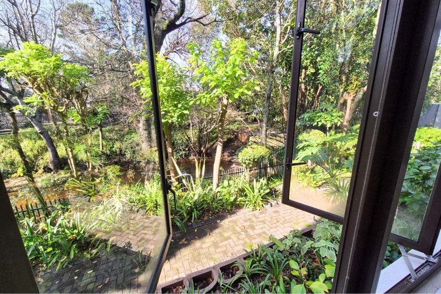 2 Bedroom Property for Sale in Newlands Western Cape